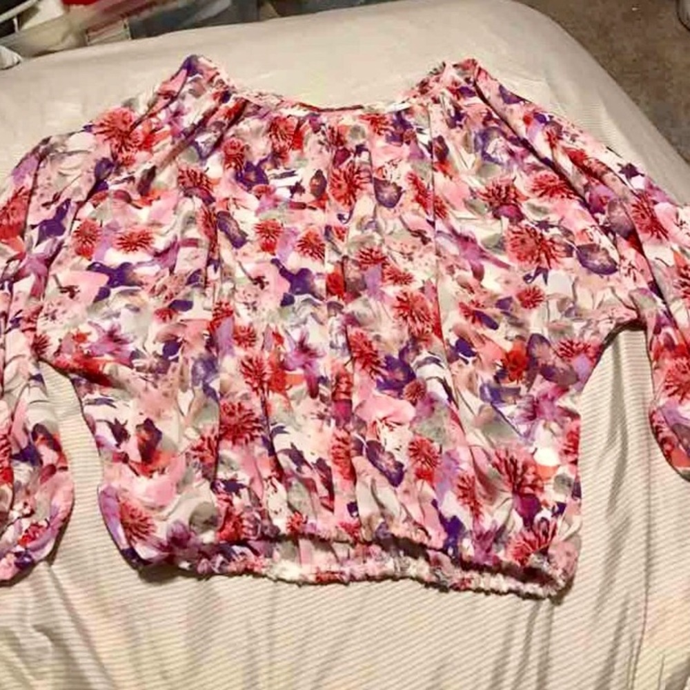 Flower Blouse with open back
